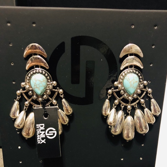 Gia Statement Earrings
DLNLX BY DYLANLEX - Picture 10 of 10